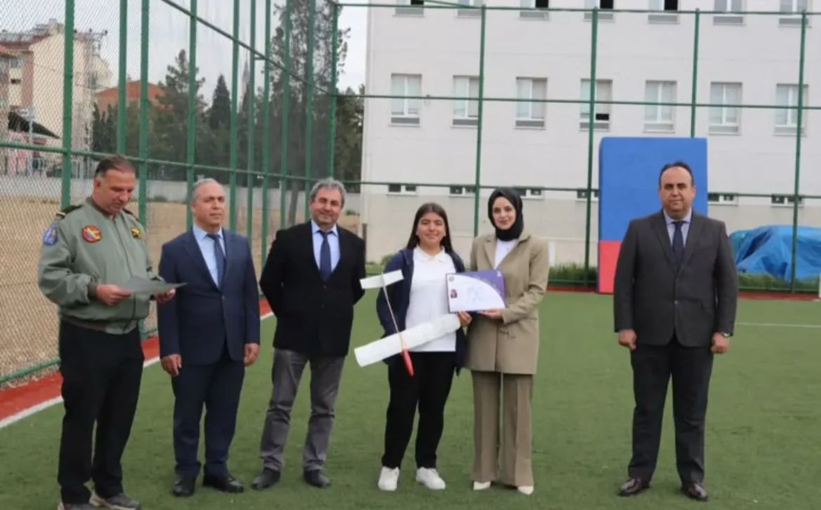 D711Aa8A Ab90 4357 Add5 17Bd3E7F5943