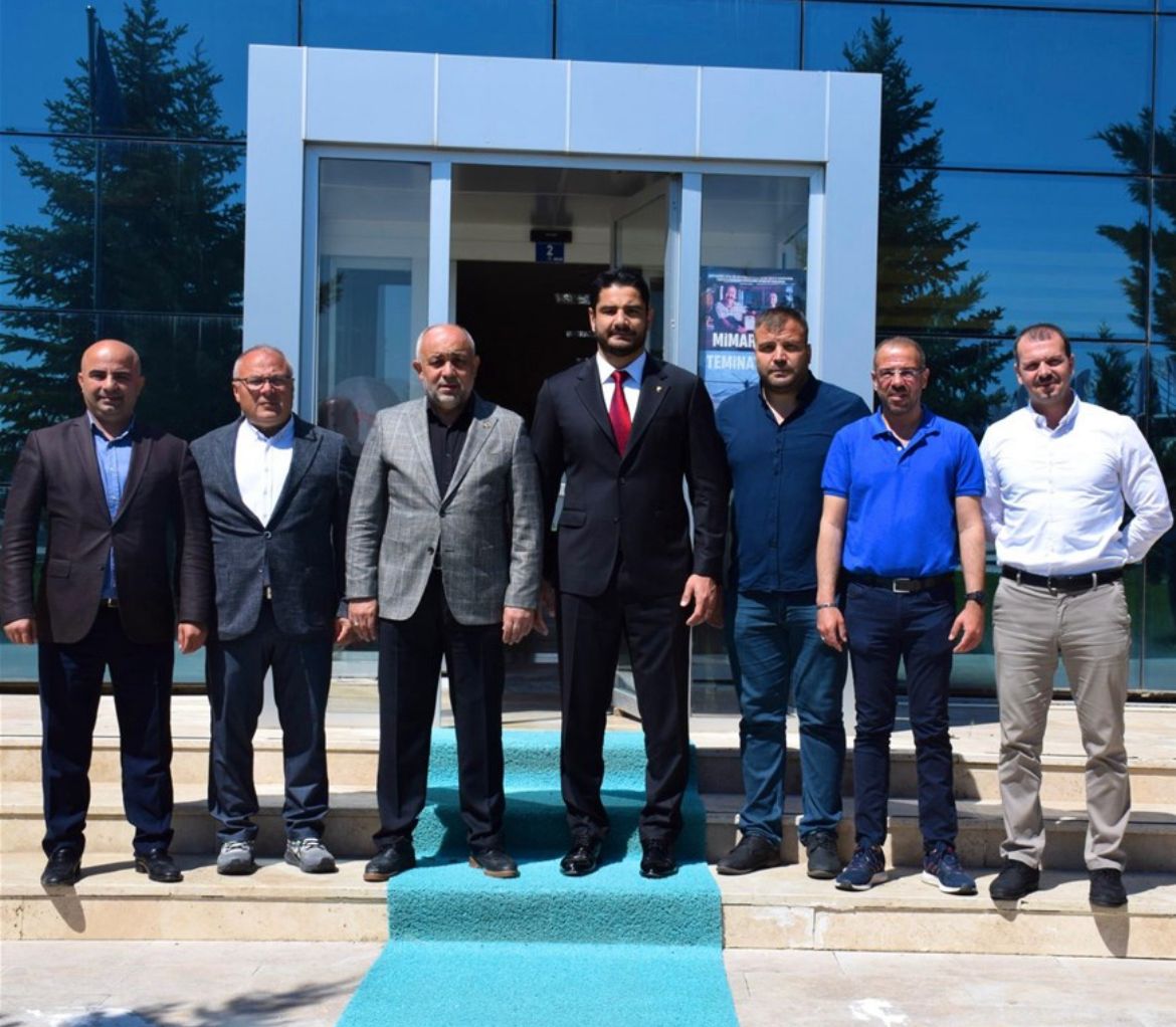 0B93521B F159 45F1 B69A Fab02De94F45