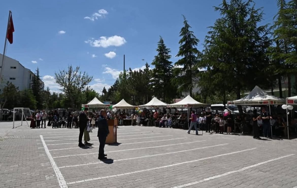 0E26D1Ad E639 4174 A3Eb 863C7E1F2A0C