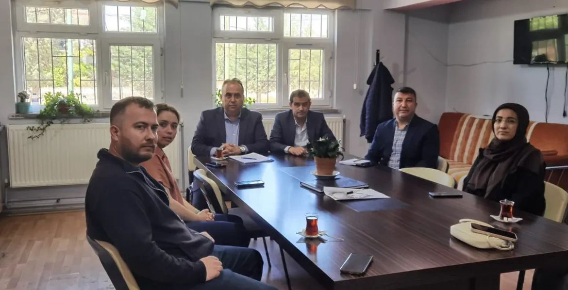 8C53917C 1E3F 40B9 Bbf8 Bb2De9209Ba9