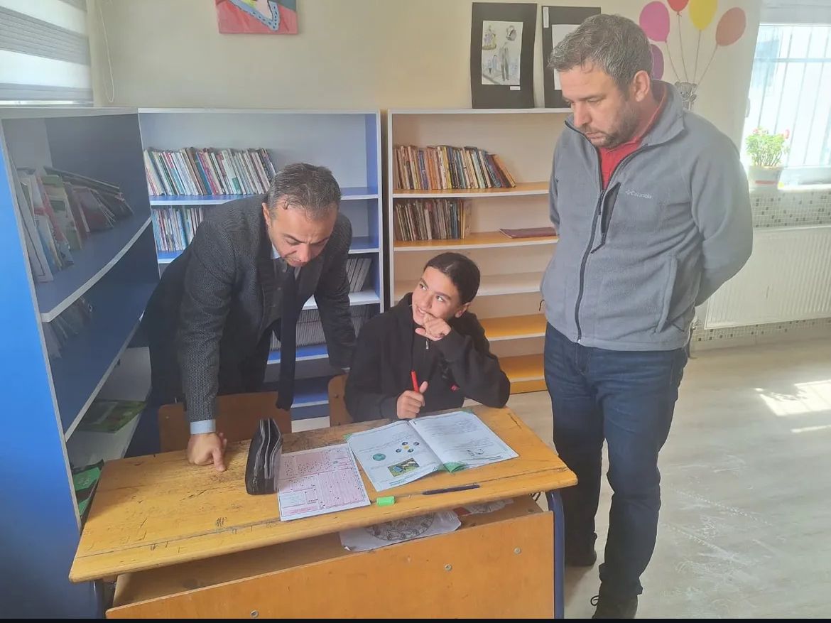 A0444294 6507 4Cd4 B7Dd Eeb1A72Ddd04