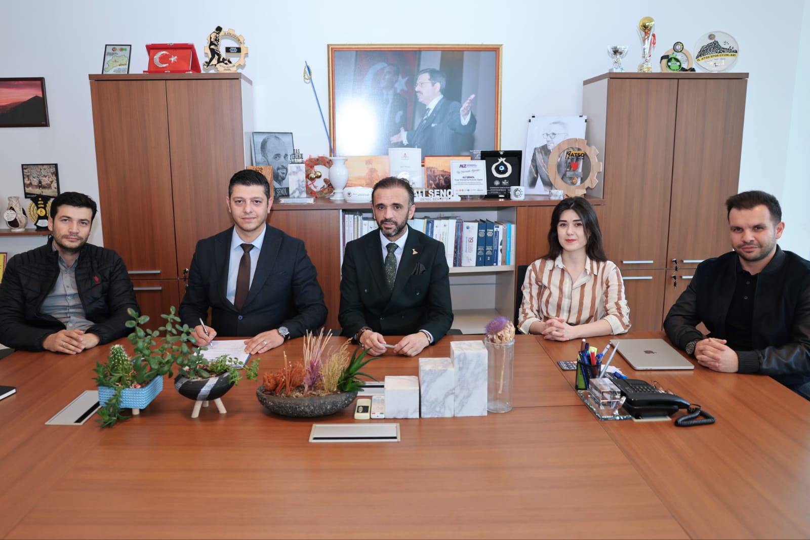 I M G 20251210 W A0013