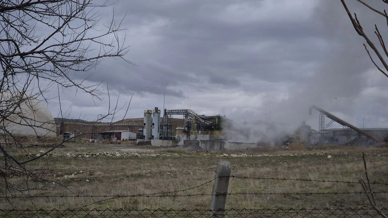 Afyon'daki Çöp Bertaraf Tesisinde Patlama Oldu Yaralılar Var