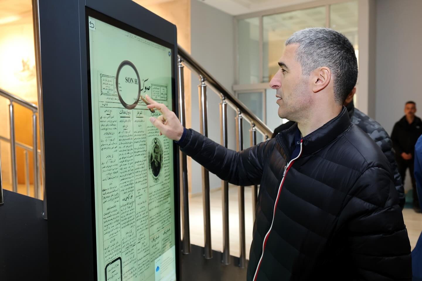 657471118 18317156191253484 7223140352436914500 N