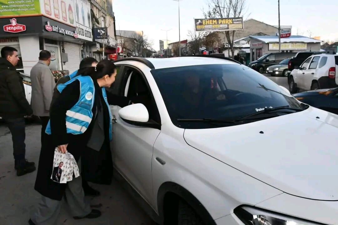 992A541C B111 4918 8E64 27336C40Ca13