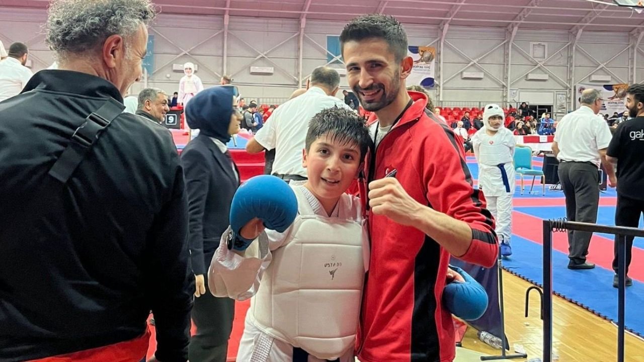 Afyonlu Karateciler Antalya’yı Salladı: Türkiye Şampiyonları Belli Oldu!