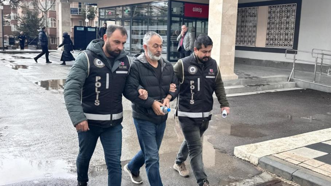 Bakan Gürlek’in Tapu Kayıtlarını Sorgulayan Müdürün İfadesi Ortaya Çıktı! “Sadece Merak Ettim”