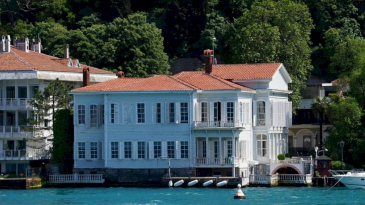 Kurtlar Vadisi’nin “Baron” Yalısı Satışta: 170 Milyon TL’lik Hisse Gündem Oldu