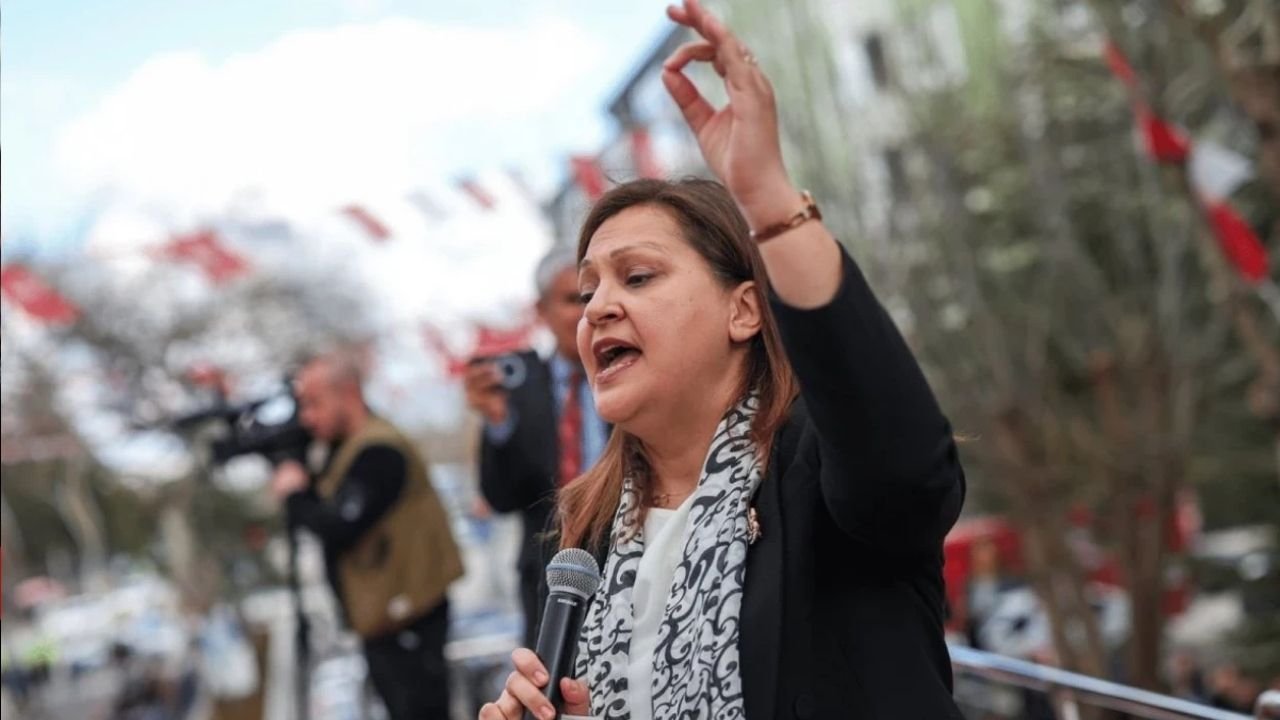 Son Dakika... Burcu Köksal'dan Dikkat Çeken Sözler: Hedefte Sezgin Tanrıkulu mu Var? Köksal Ne Dedi?