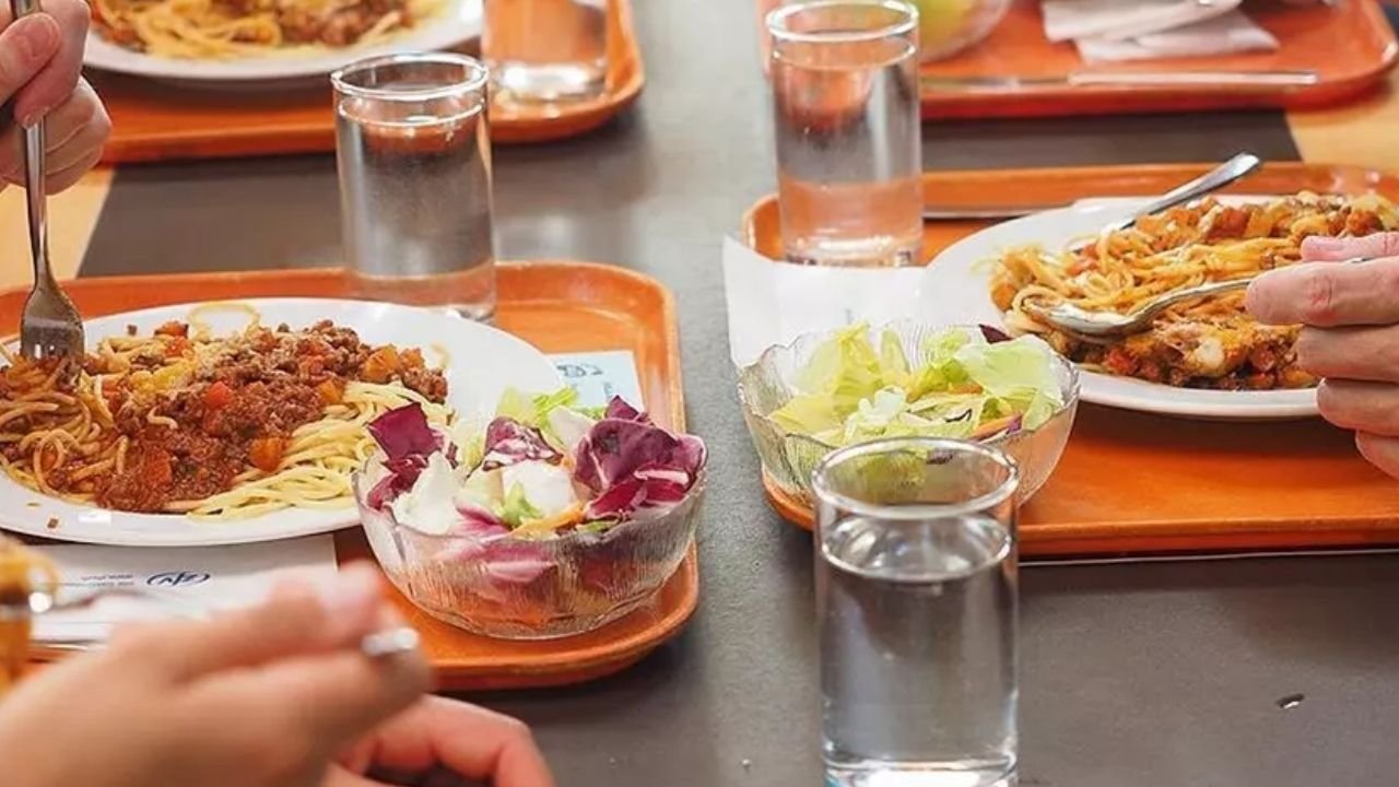 Menüler değişiyor! Restoran ve kafelerde yeni dönem: Kalori zorunluluğu geliyor
