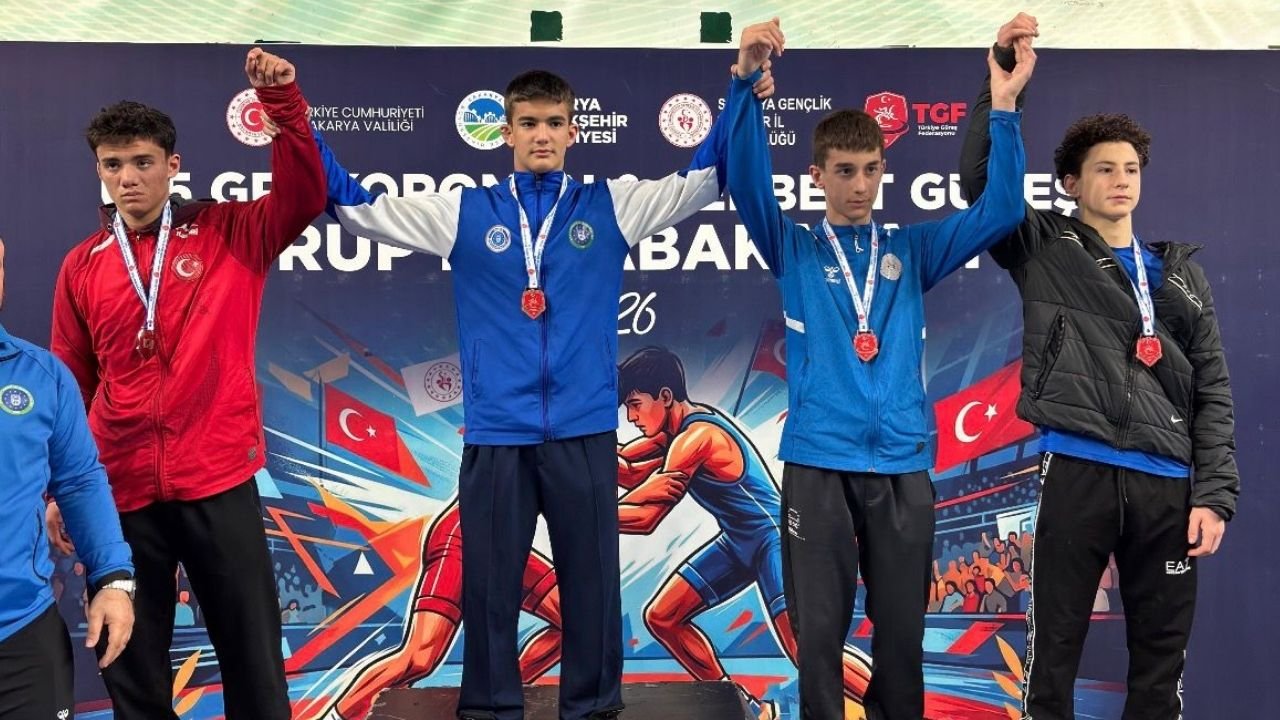 Afyonlu güreşçilerden büyük başarı: 4 sporcu Türkiye Şampiyonası bileti aldı