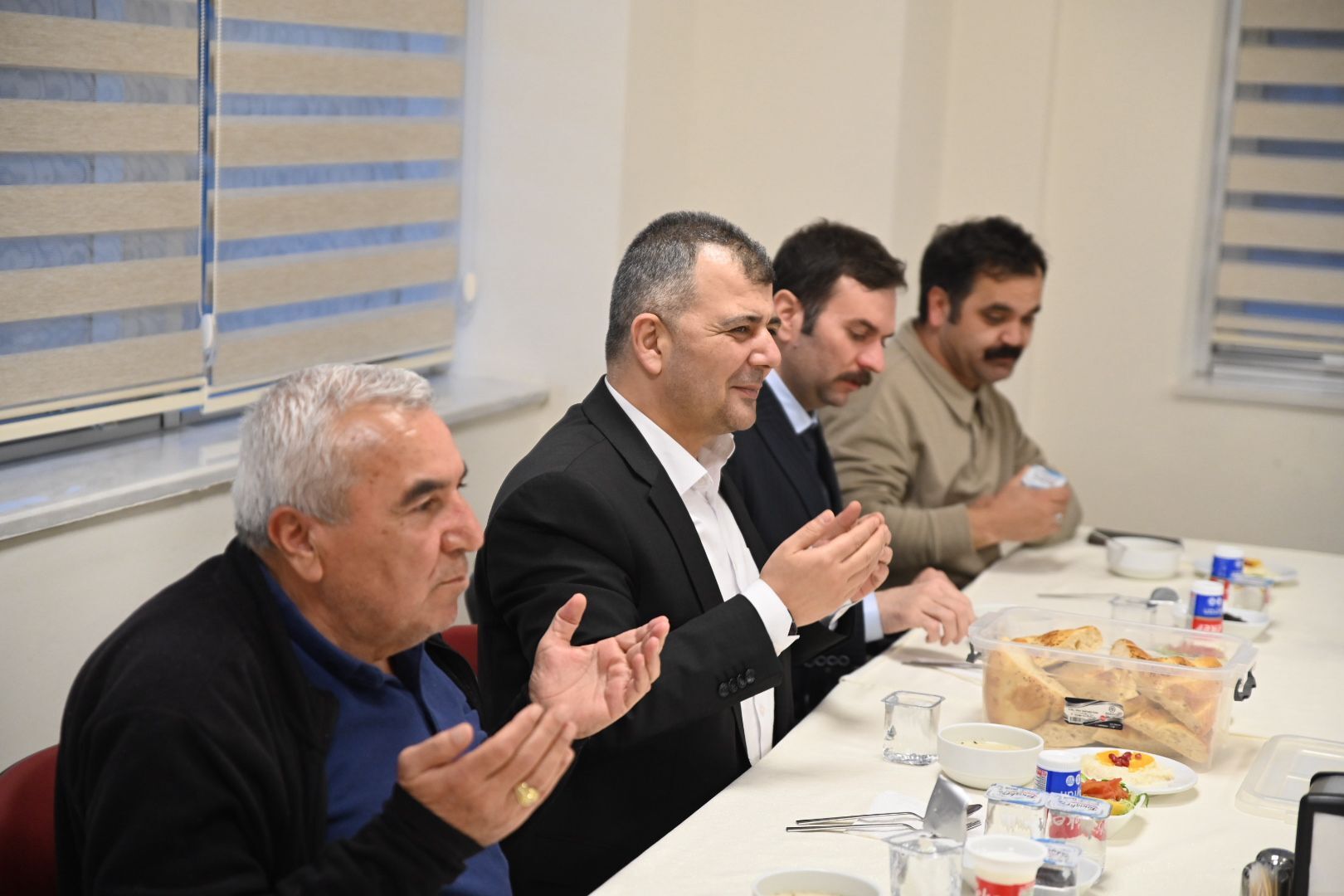 Başkan Koyuncu Öncülüğünde Emirdağ’da Gönül Belediyeciliğiyle Dolu Dolu Ramazan (15)