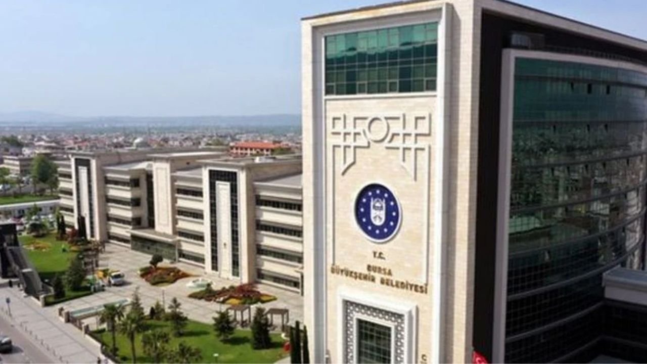 Bursa Büyükşehir Belediye Başkanı hangi partiden? Bursa Büyükşehir Belediyesi hangi partide?