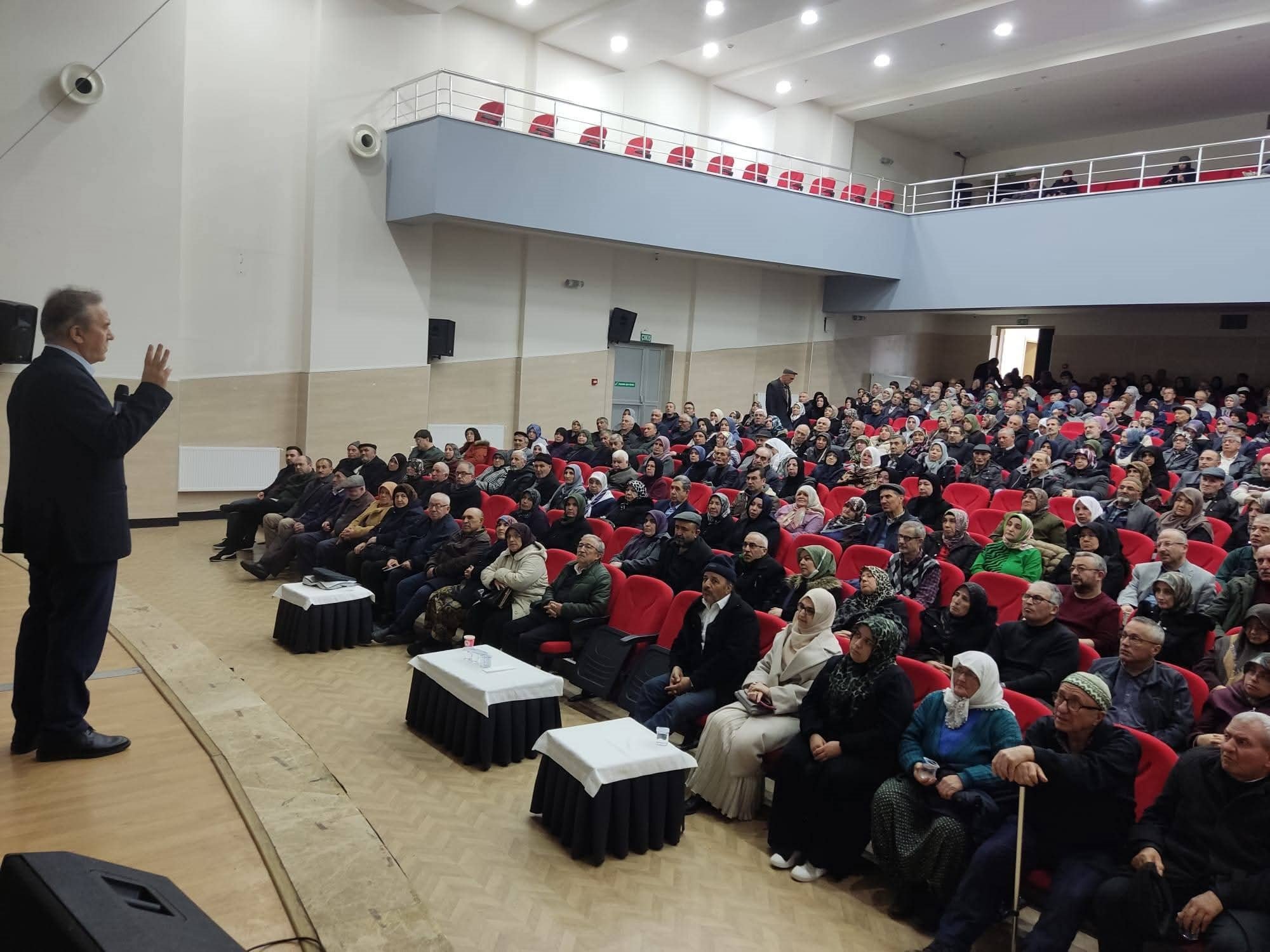 Mayıs Yolcuları Hazır! Afyonkarahisar İl Müftülüğü’nden Kapsamlı Hac Eğitimi