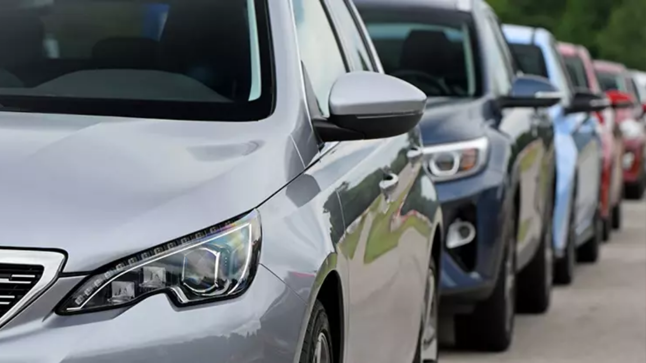 Otomobil satışları neden düştü, piyasada neler değişiyor?