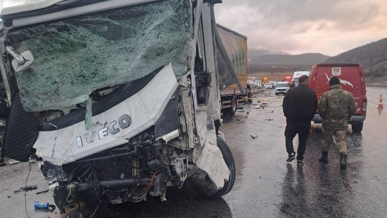 Bu kaza 3 kişiye mezar oldu