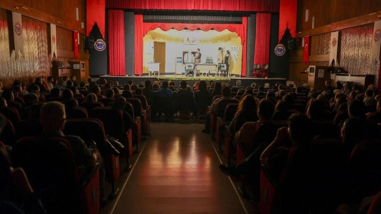 Afyon'da sahne Gökçe bebek için açılıyor