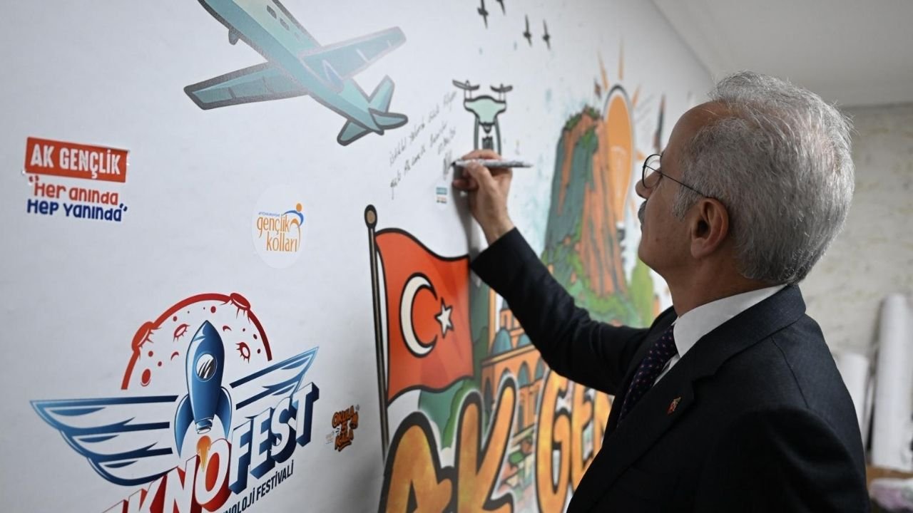 Afyonkarahisar Hızlı Trenine Ne Zaman Kavuşacak? Bakan Uraloğlu Tarih Verdi