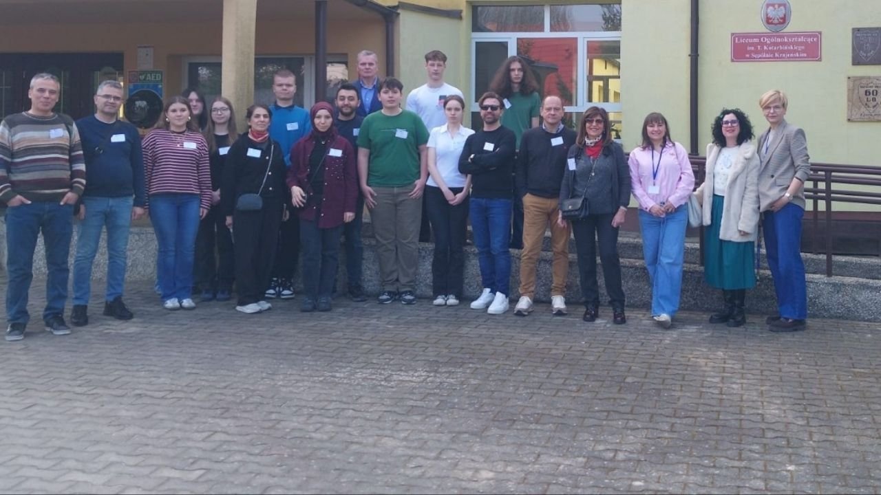 Afyon Lisesi Erasmus Projesi ile Polonya’da Dijital Eğitim ve STEAM Çalışmalarına İmza Attı