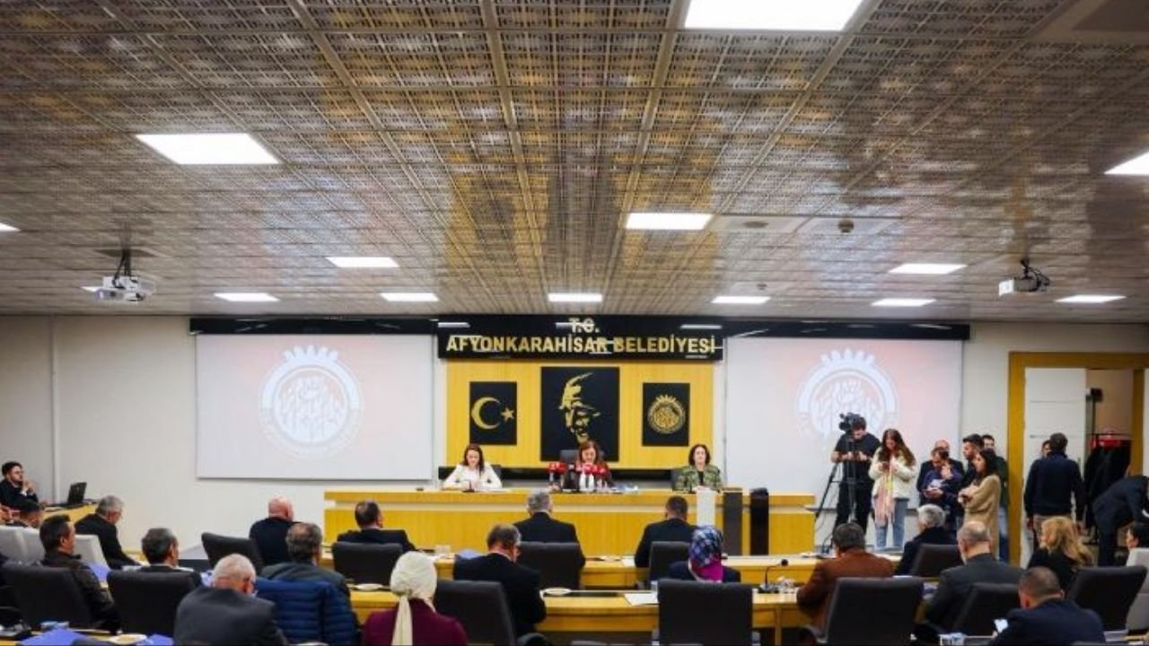 Afyonkarahisar Belediye Meclisi’nde yeni görevlendirmeler yapıldı