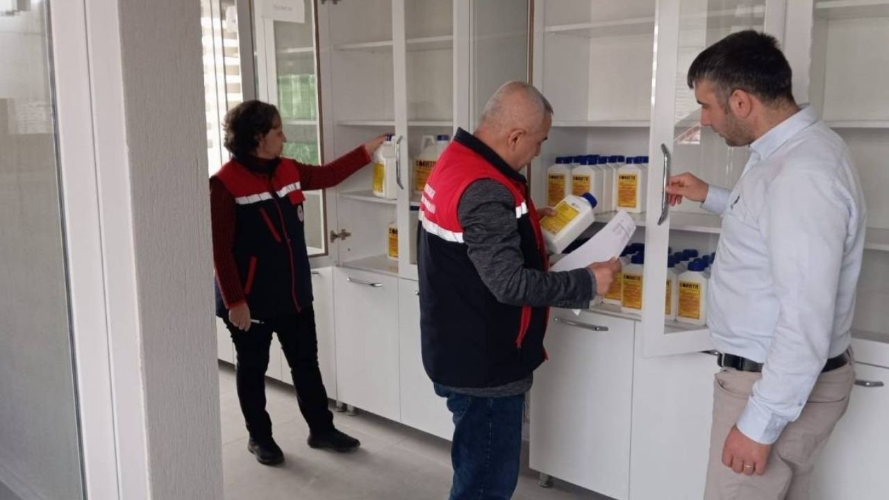 Afyonkarahisar İl Tarım ve Orman Müdürlüğü’nden zirai ilaç bayilerine sıkı denetim