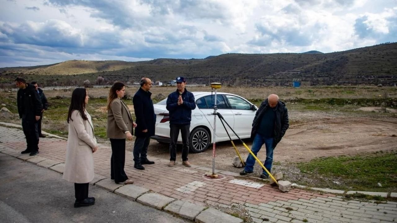 Afyonkarahisar’da 20 yıllık haritalar modern teknolojiyle güncelleniyor