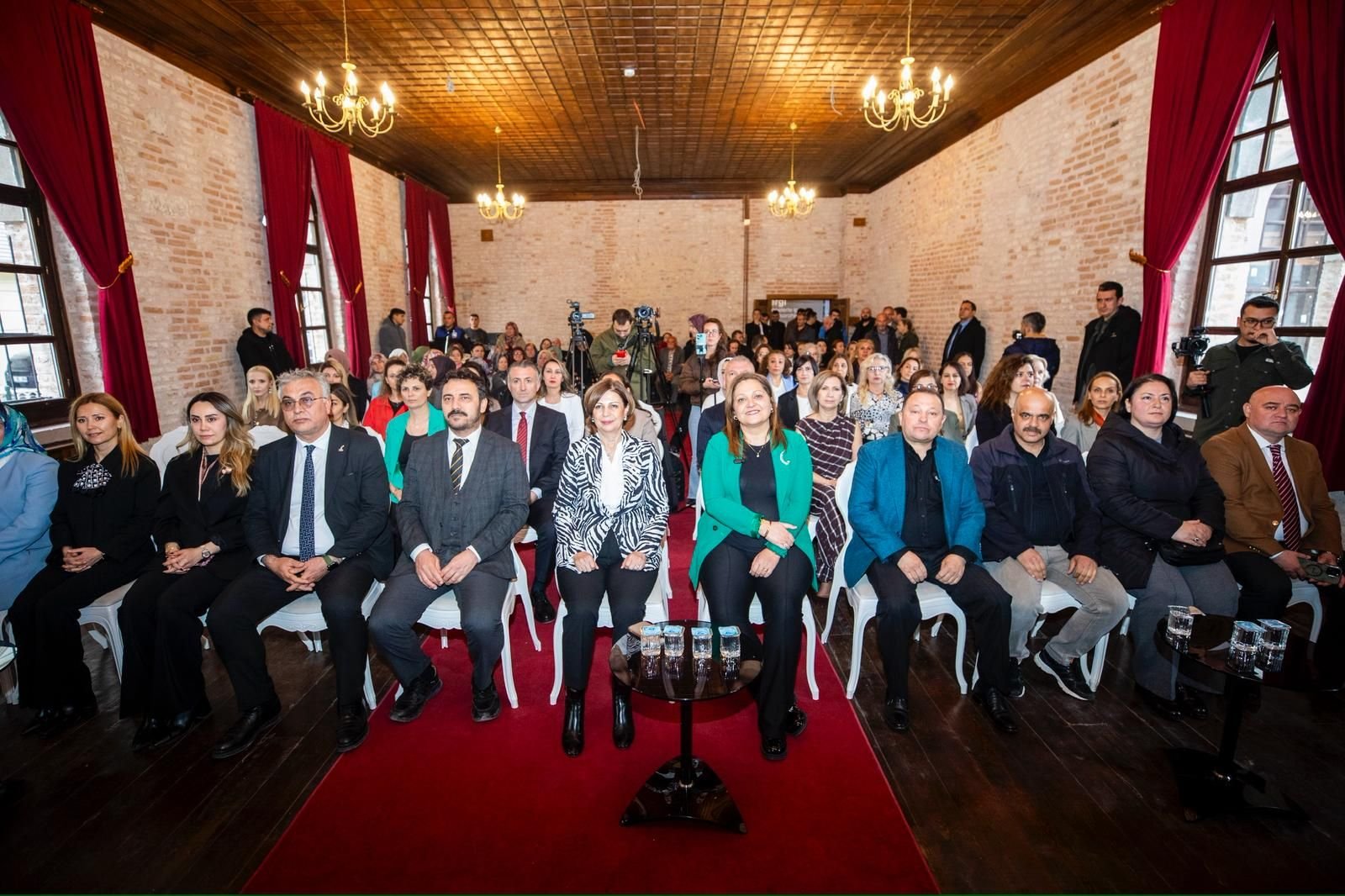 Efsanelerle Ipek Sergisi 003 10042026201904 5 1024 768