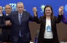 Cumhurbaşkanı Erdoğan, Burcu Köksal’a AK Parti rozetini taktı