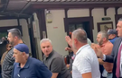 Özgür Özel'e cuma çıkışı neden tepki gösterildi? Mustafa Sarıgül'ün tekme attığı iddiası ne?