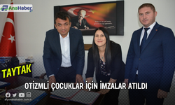 Otizmli Çocuklar İçin İmzalar Atıldı