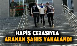 2 yıl 6 ay hapis cezası ile aranan şahsı polis yakaladı