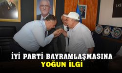 İYİ Parti Bayramlaşmasına Yoğun İlgi