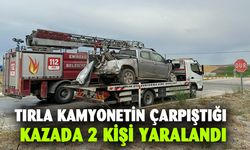 Tırla kamyonetin çarpıştığı kazada 2 kişi yaralandı