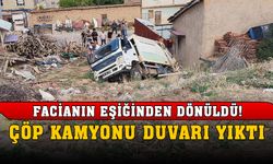 Kontrolden çıkan çöp kamyonu bahçeye devrildi