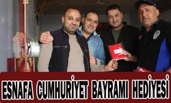 Belediyemizden İlçemiz Esnafına Cumhuriyet Bayramı Hediyesi