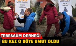 Tebessüm Derneği’nden Afyonkarahisar’daki köy okullarına kışlık kıyafet yardımı