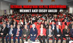 İstiklâl Marşı’nın kabulünün 104. Yıl dönümünde Mehmet Akif Ersoy anıldı