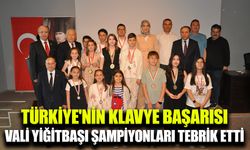 Şampiyonlar ödüllerini Vali Yiğitbaşı’dan aldı
