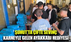 Şuhut’ta takdir alan öğrencilere ayakkabı sürprizi