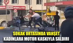 Trafikte kadınlara şiddet: Motor kaskıyla vurarak darbetti