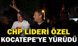 CHP Genel Başkanı Özel, Zafer Yolu'ndan Kocatepe'ye yürüdü