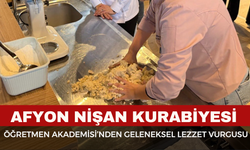 Öğretmenler Nişan Kurabiyesi Yaptı