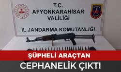 Afyon'da Araç İçindeki Cephanelik Yakalandı