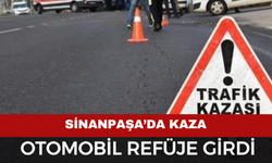 Afyon’da Otomobil Refüje Girdi