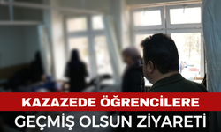 Afyonkarahisar'da kazazede öğrencilere geçmiş olsun ziyareti