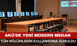 AKÜ'de Modernize Edilen Bilgisayar Laboratuvarı Açıldı