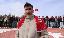 Akharım Beldesinin 'Bayrak Tepe' Geleneği