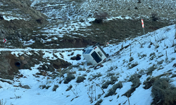 Afyon'da Korkutan Kaza! Uçuruma Yuvarlandı