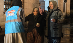 AK Gençlerden Ramazan’ın İlk Teravihinde Anlamlı Buluşma: "Ramazan Birliktir, Paylaşmaktır"