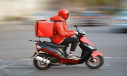 Ramazan'da Sipariş Patlaması: 1 Saatte 1 Milyon Paket! İftar Sofralarında Teslimat Krizi